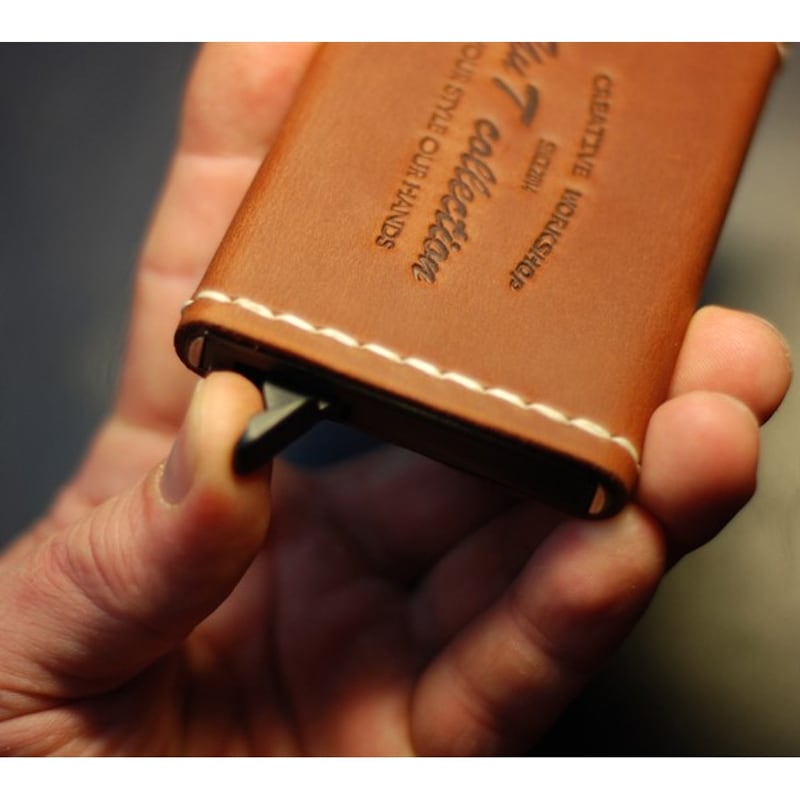 Кожаный картхолдер Card Protector brown leather