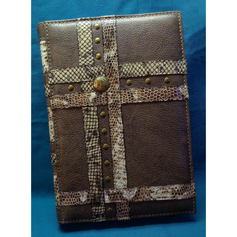 Ежедневник в кожаной обложке Python brown leather