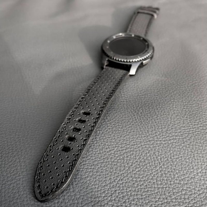 Мужской кожаный ремешок для часов Perforated Pattern Gray leather