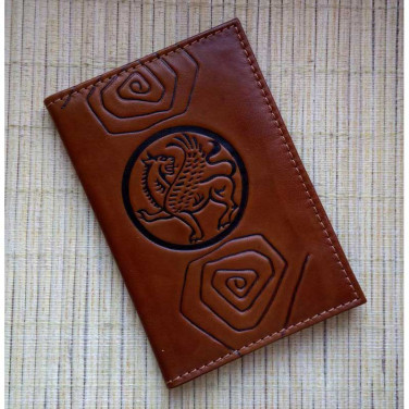 Обложка на паспорт кожаная Griffin brown leather