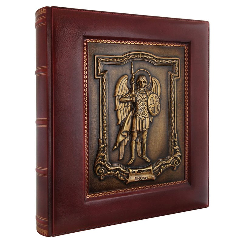 Фотоальбом в кожаном переплете Архангел Михаил brown leather