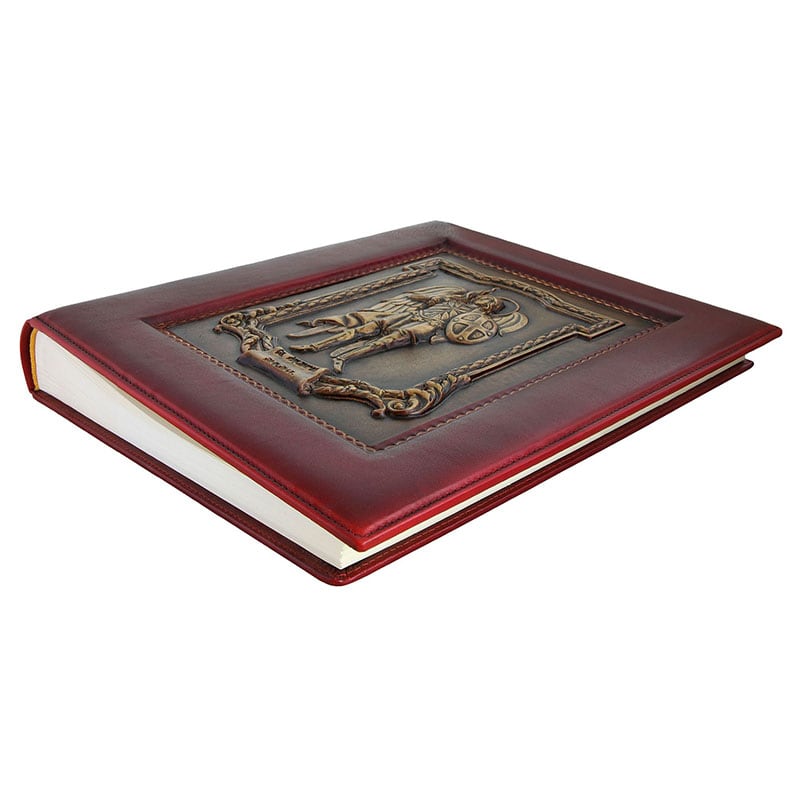 Фотоальбом в кожаном переплете Архангел Михаил brown leather