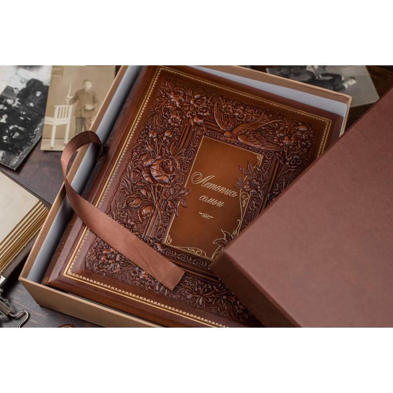 Родовая книга Семейная Летопись brown leather